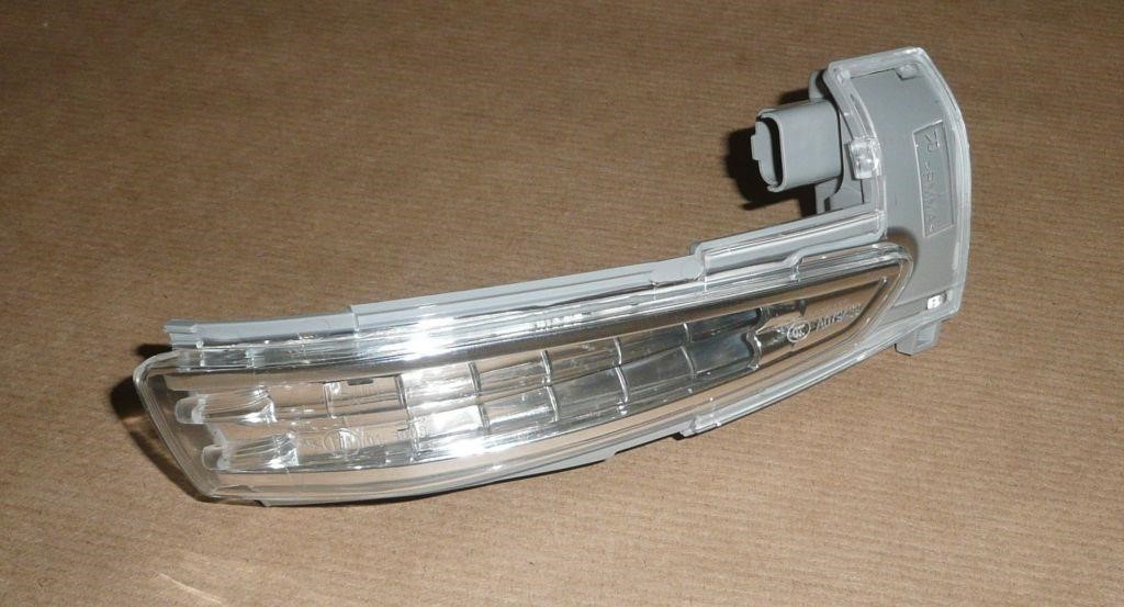 Turn signal repeater in the right mirror Citroen/Peugeot 6325 J5