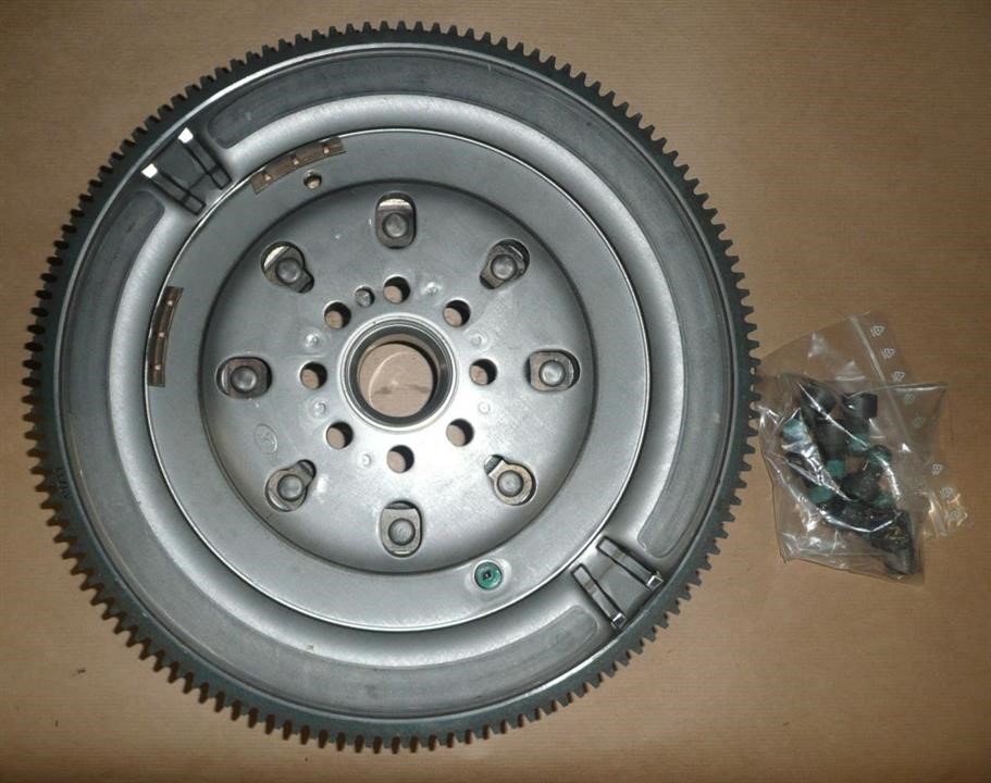 Flywheel Renault 77 01 478 941