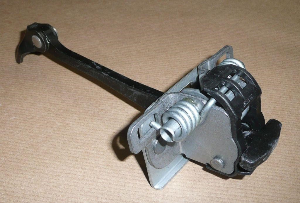 Holder, door stay Citroen/Peugeot 9181 N3