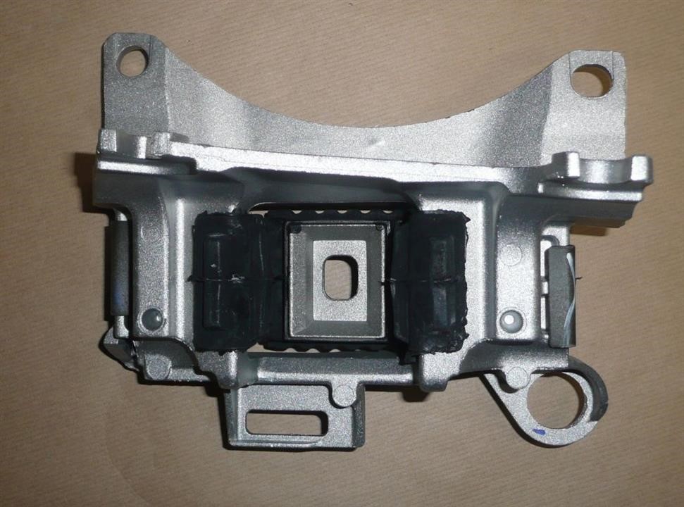 Buy Renault 11 22 000 14R at a low price in United Arab Emirates!