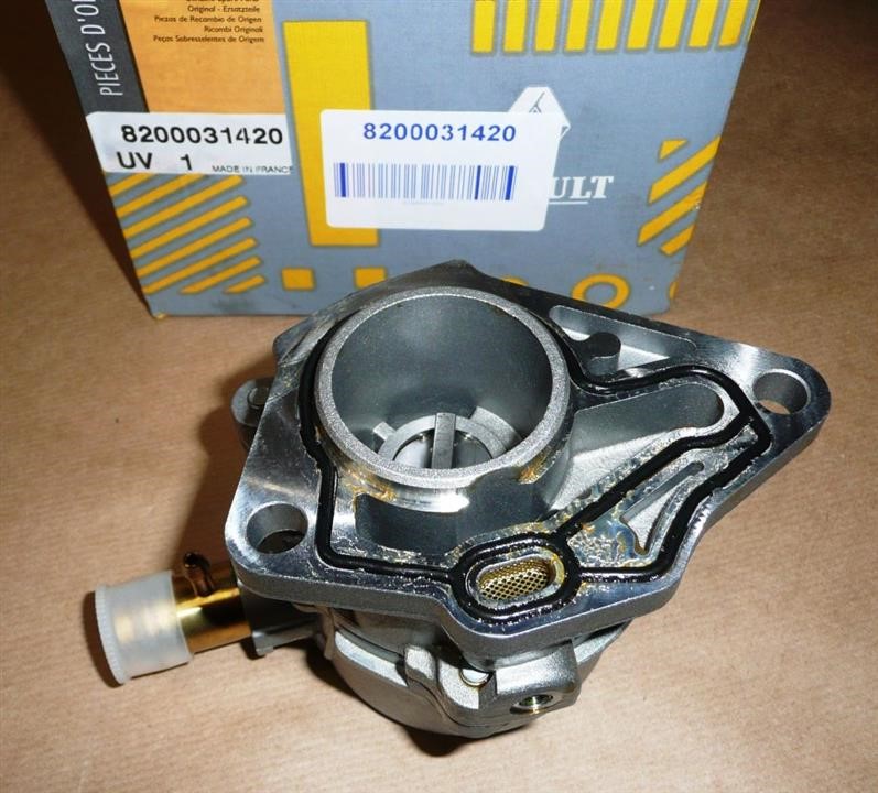Renault 82 00 031 420 Vacuum pump 8200031420