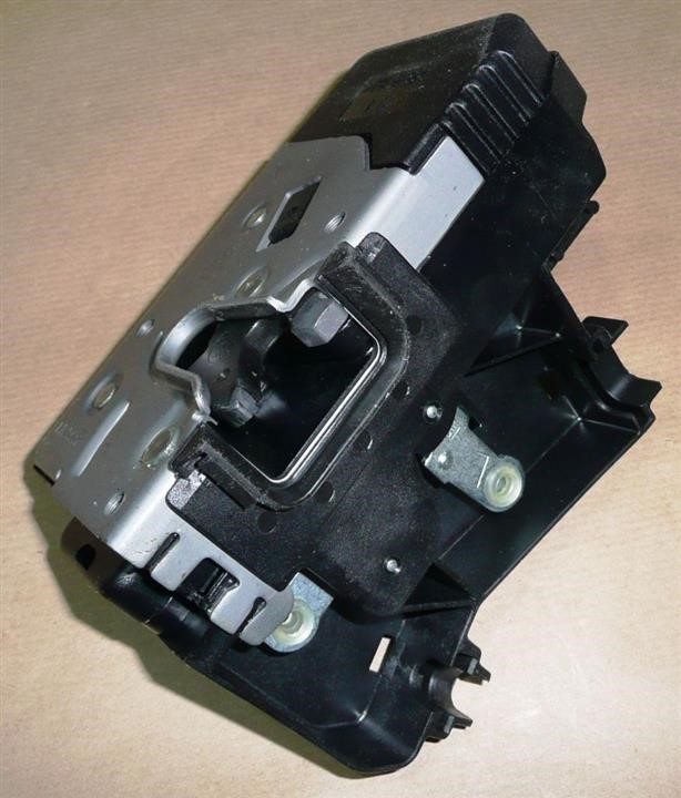 Buy Renault 82 00 008 246 at a low price in United Arab Emirates!