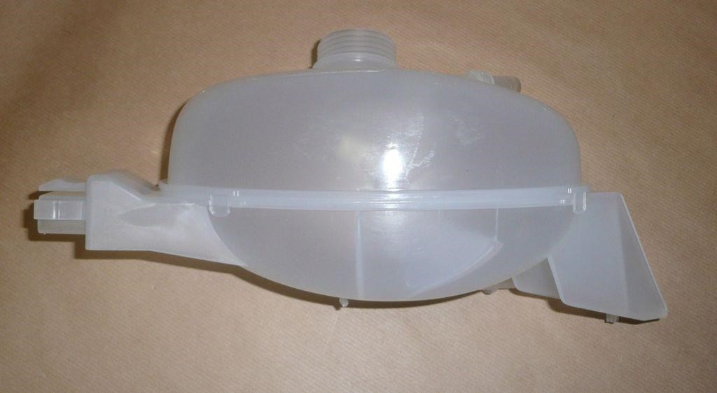 Buy Renault 21 71 000 15R at a low price in United Arab Emirates!