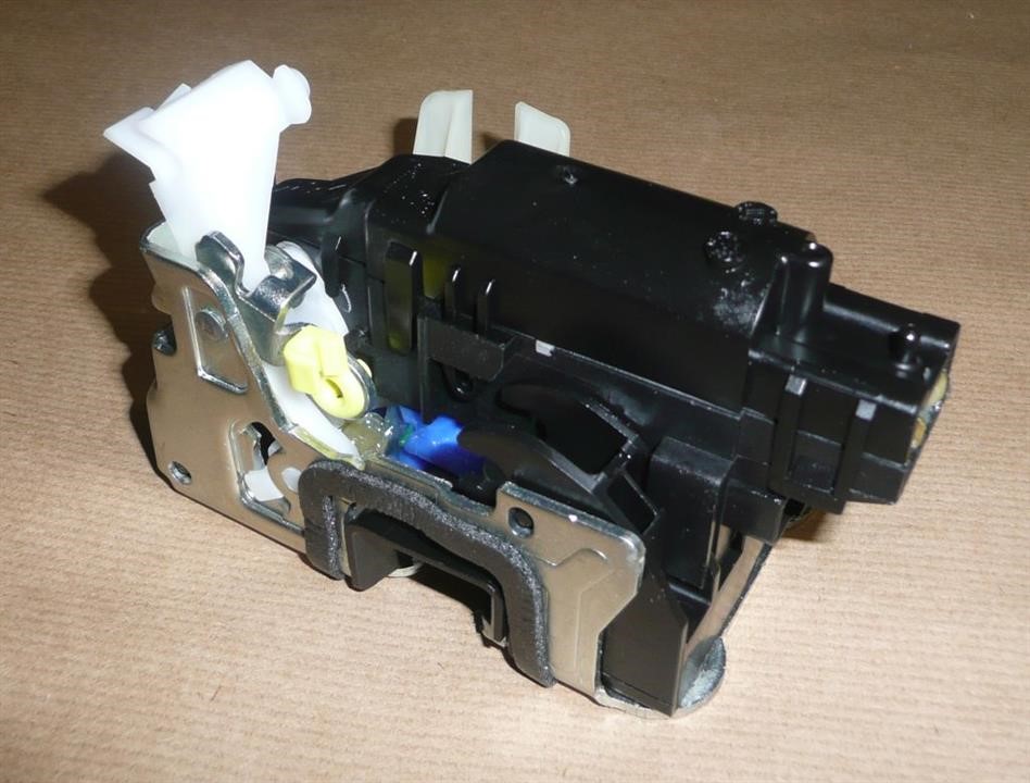 Front left door lock Renault 80 50 307 11R