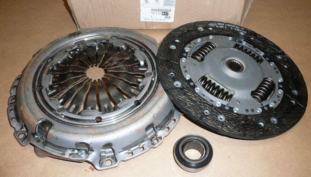 Automotive clutch kit Citroen C-Elysee: 1611284780 Citroen/Peugeot Clutch Kit