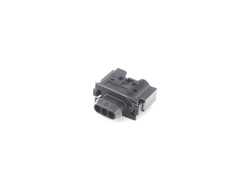 12521433915 BMW Plug Housing
