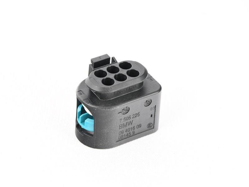 12527505225 BMW Socket housing