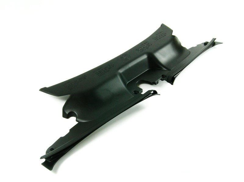 BMW 13 71 3 402 286 Air duct 13713402286