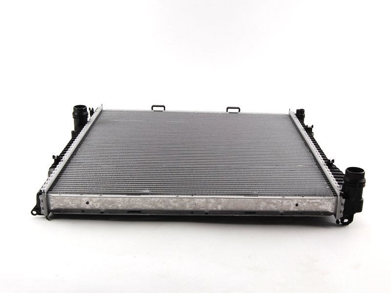 17101439101 BMW Engine cooling radiator