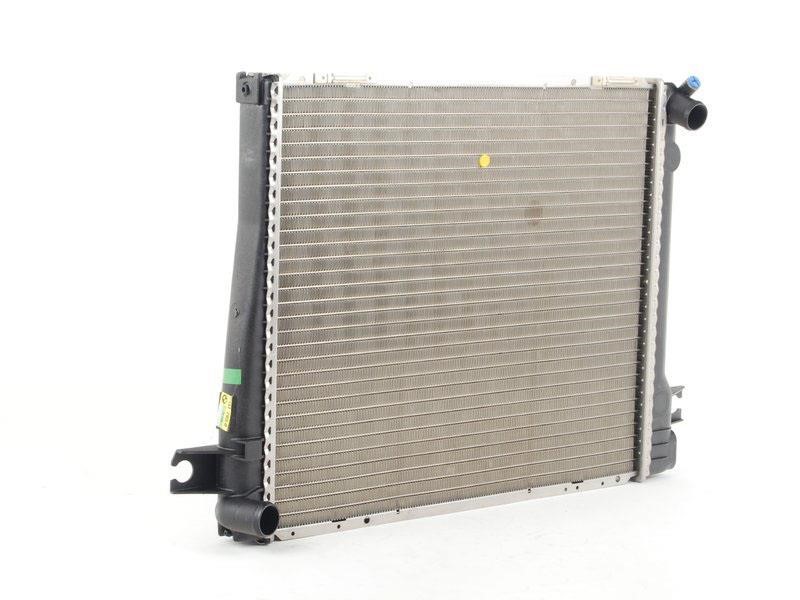 17111151790 BMW Engine cooling radiator