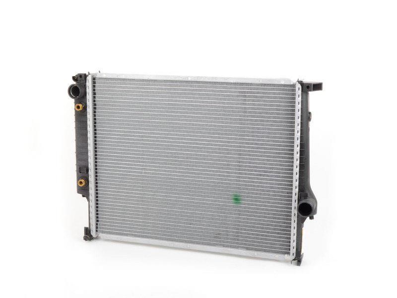 17112241913 BMW Engine cooling radiator