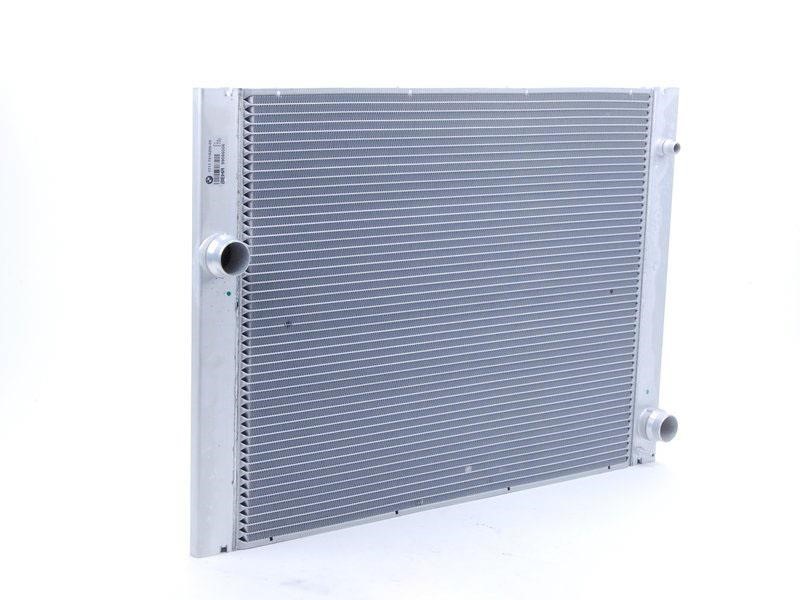 17117519209 BMW Engine cooling radiator