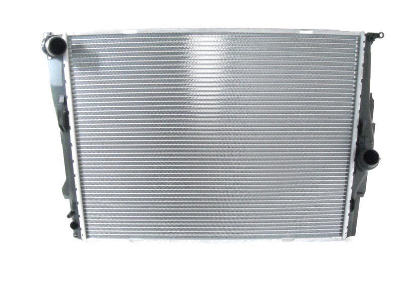 17117559273 BMW Engine cooling radiator