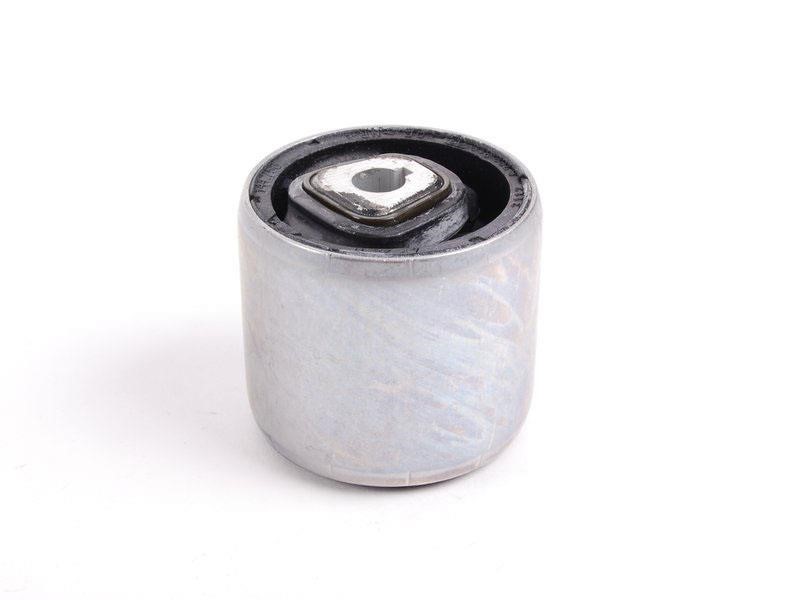 31126768818 BMW Control arm bushing
