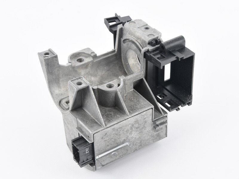 32326758211 BMW Ignition housing
