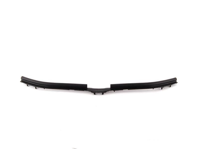 51117063835 BMW Cover