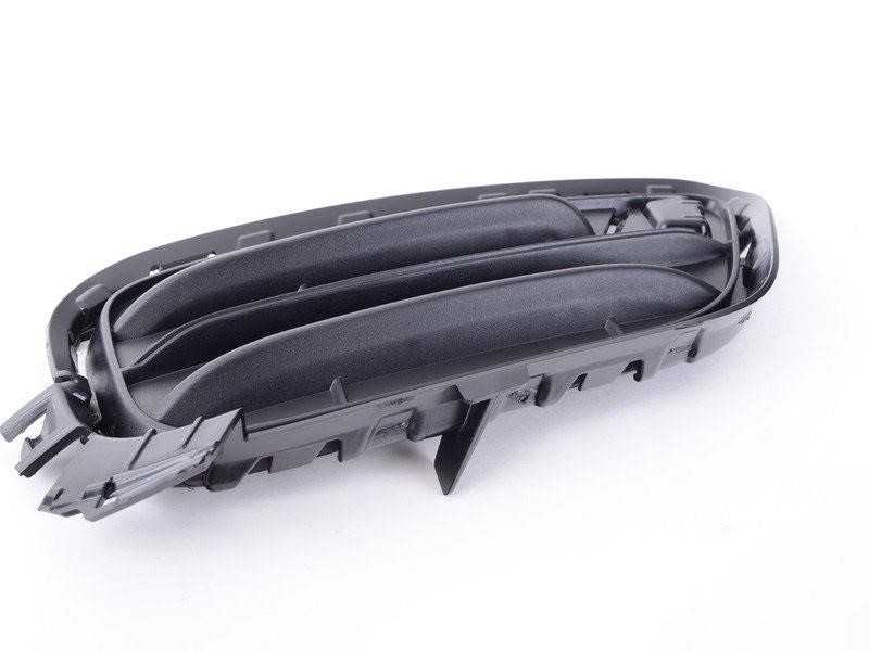BMW 51 11 7 347 946 Front bumper grille, right 51117347946 51117347946 BMW Front bumper grille, right