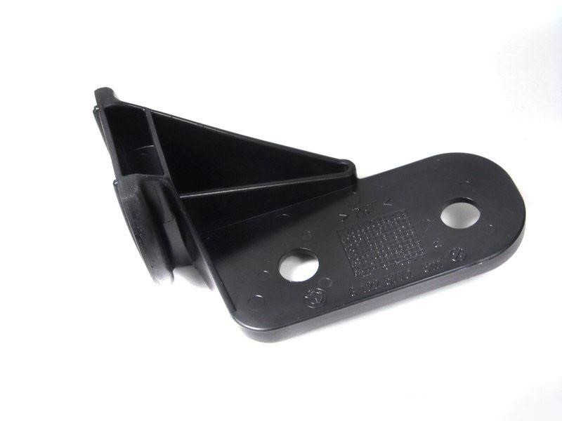 BMW 51 11 8 122 577 Bracket bumper 51118122577 51118122577 BMW Bracket bumper
