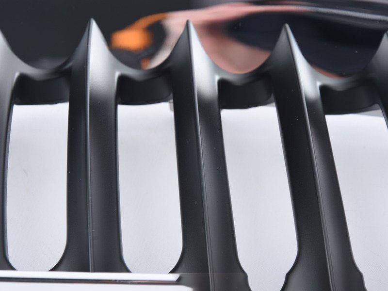 51133402910 BMW Grille