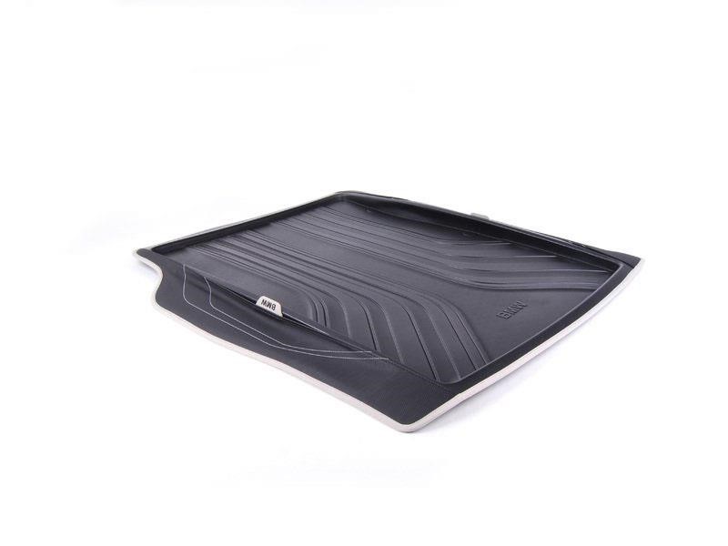 51472239936 BMW Carpet luggage