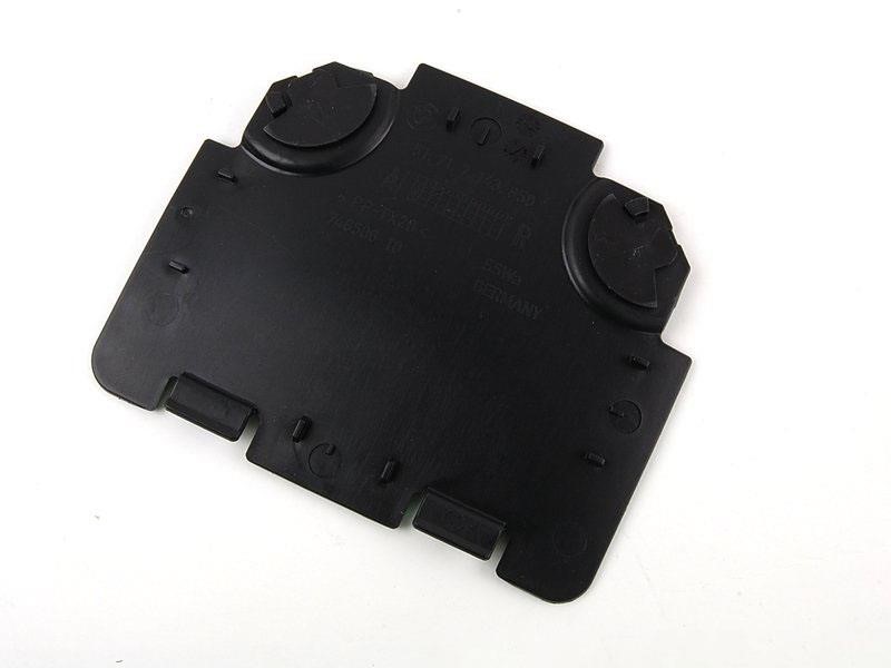 51717143850 BMW Cover