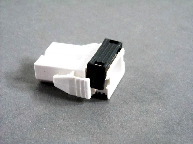 61131378401 BMW Plug Housing H61130