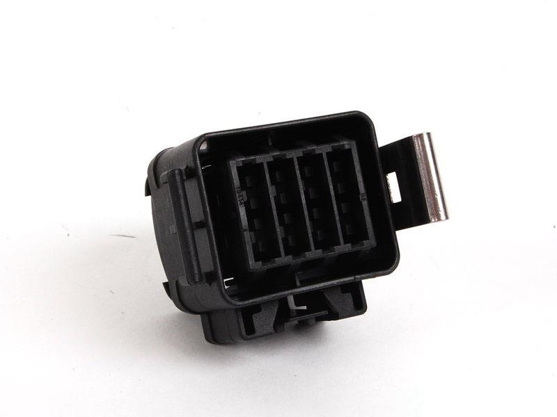 61131382196 BMW Fuse box