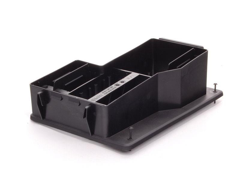 61131387590 BMW Fuse box