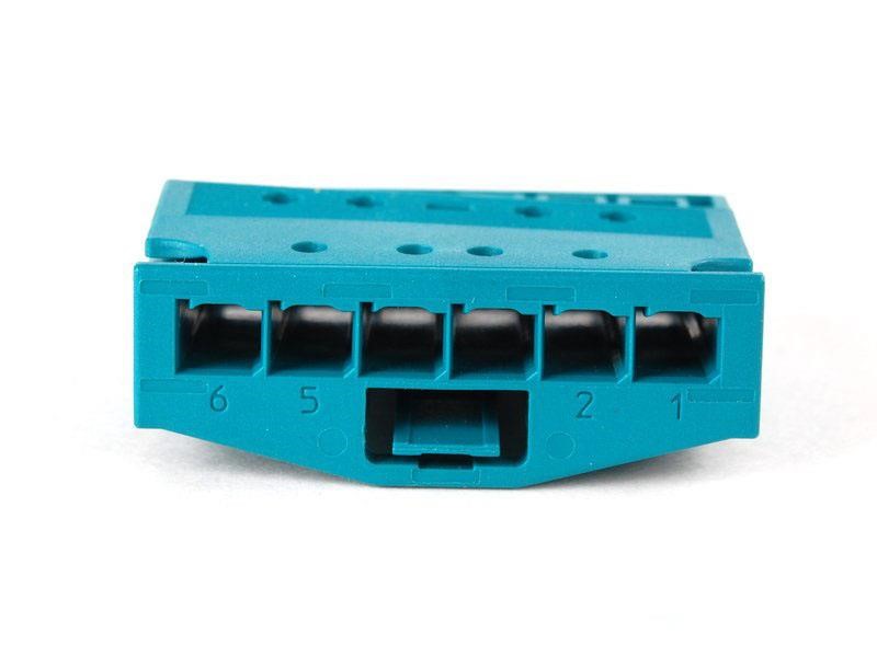 61136984758 BMW electrical connector housing