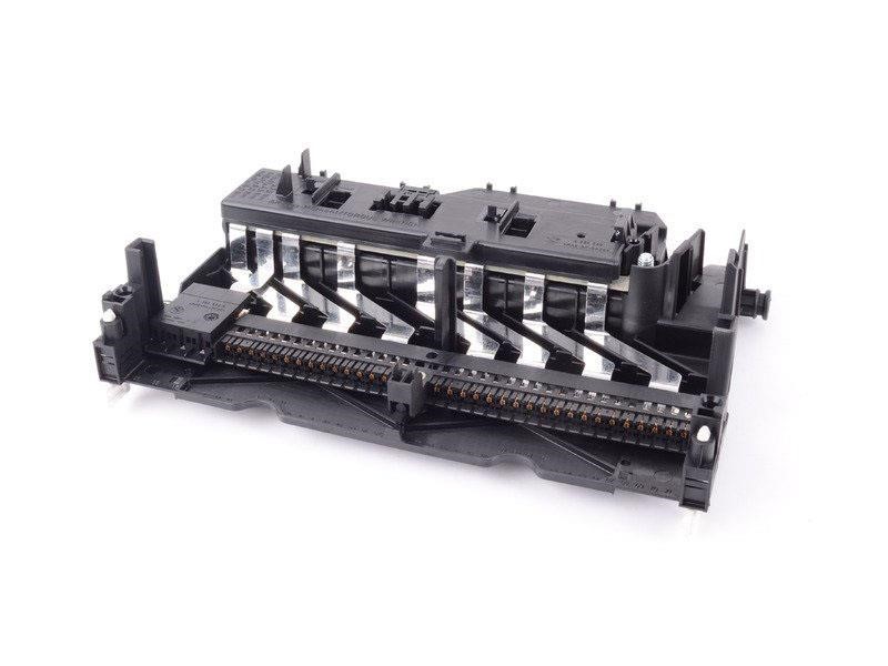 61138364530 BMW Fuse box
