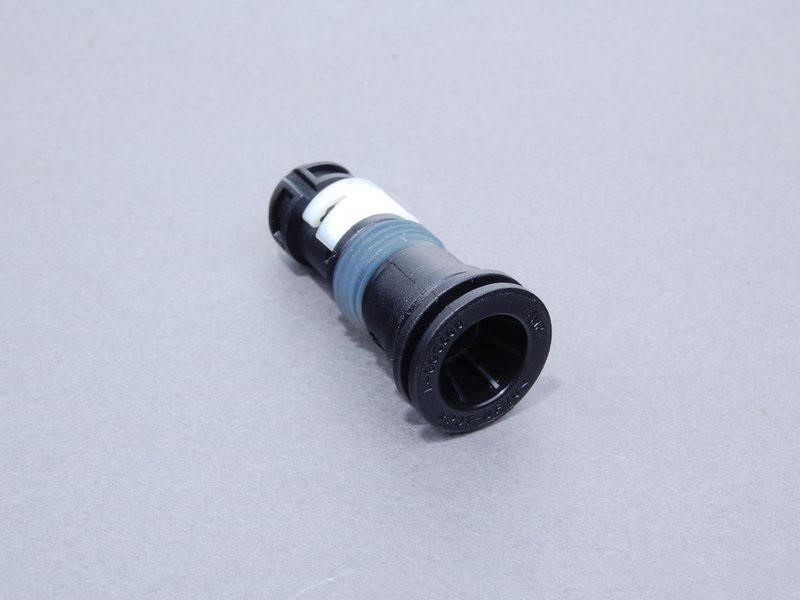 61138366636 BMW Plug Housing 889520