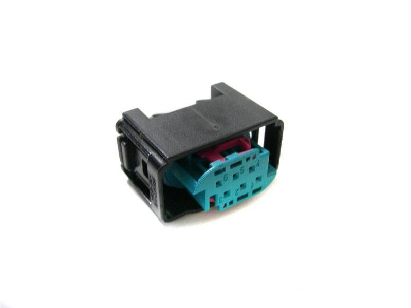 61138383300 BMW Cable connector housing