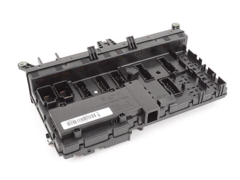 61138384527 BMW Fuse box