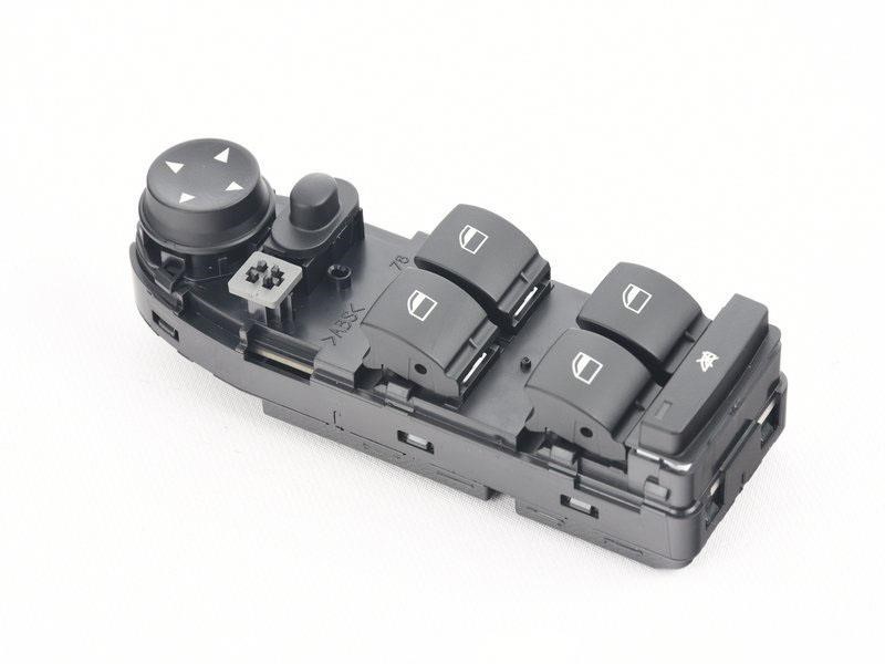 BMW 61 31 9 122 110 Switch Assembly 61319122110