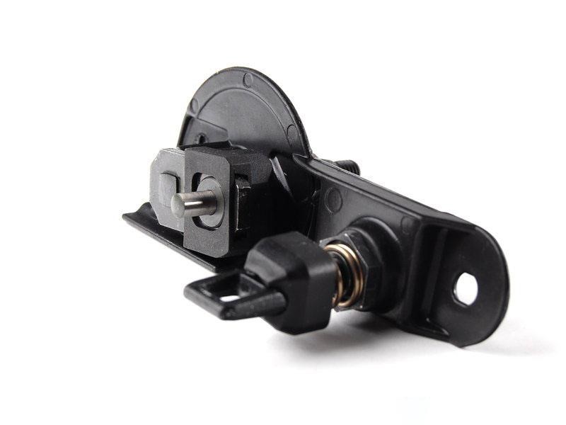 BMW 61 62 8 220 831 Wiper Pivot 61628220831 61628220831 BMW Wiper Pivot