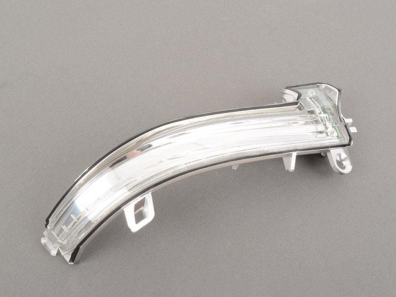 63137280771 BMW Turn signal repeater in left mirror