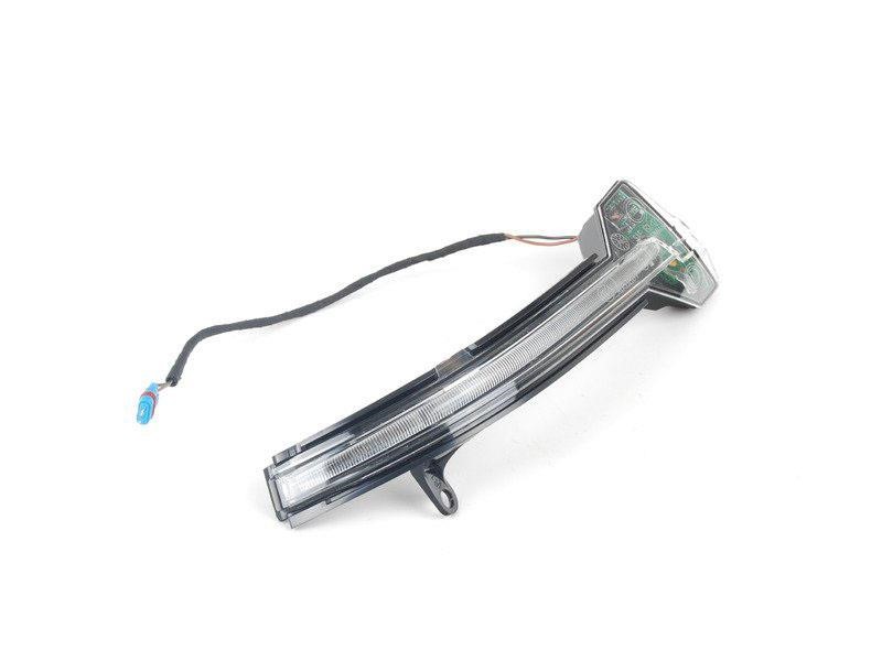 BMW 63 13 7 308 536 Turn signal repeater in the mirror 63137308536