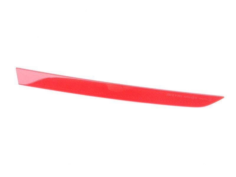 BMW 63 14 7 847 166 Rear Right Light Reflector 63147847166 63147847166 BMW Rear Right Light Reflector