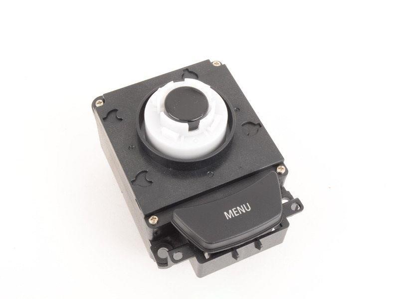 65829122024 BMW Control unit