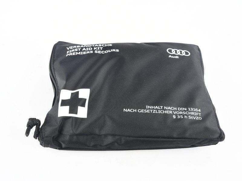 VAG 4H0 860 282 D The first-aid kit is automobile 4H0860282D