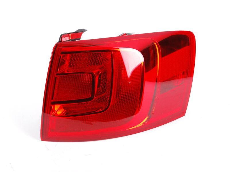 Buy VAG 5C6 945 096 D at a low price in United Arab Emirates!