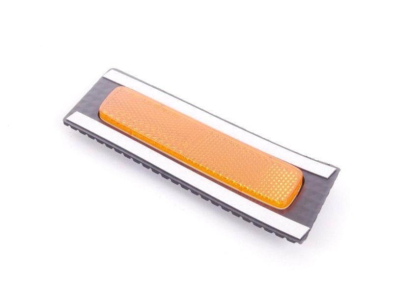 8E0945072B VAG Reflector