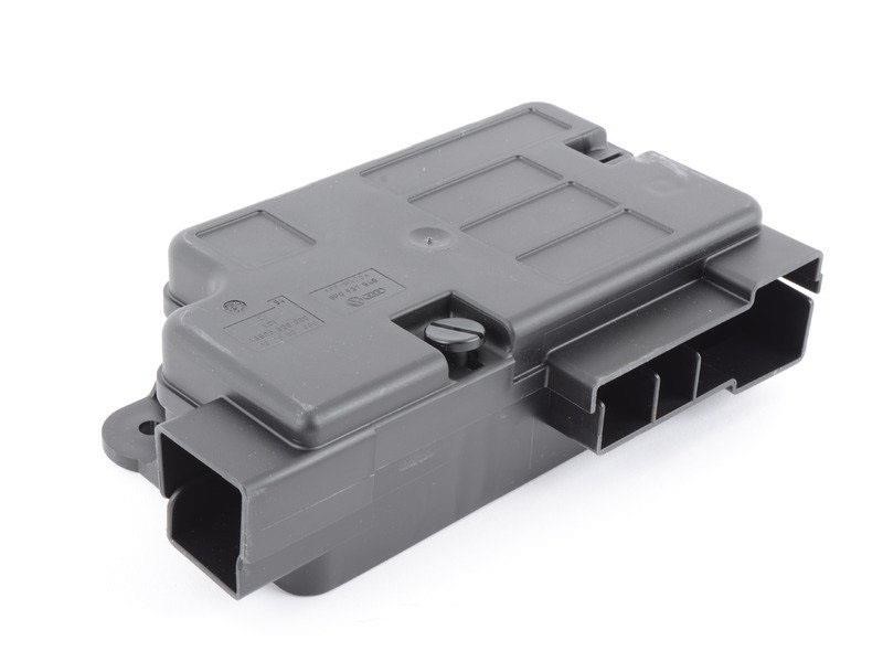 8P0937548 VAG Fuse box