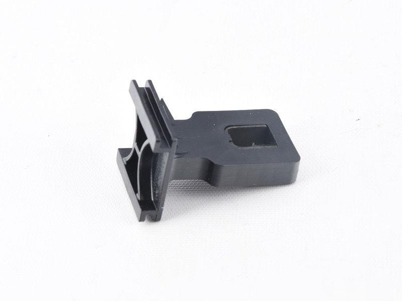 8S0941453 VAG Bracket