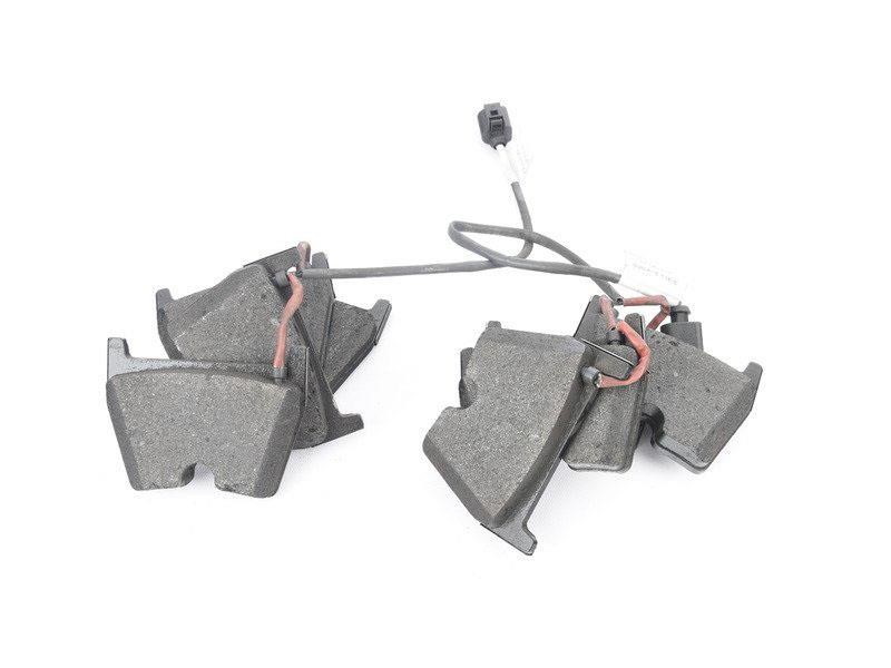 VAG 8V0 698 151 L Disc brake pad set 8V0698151L