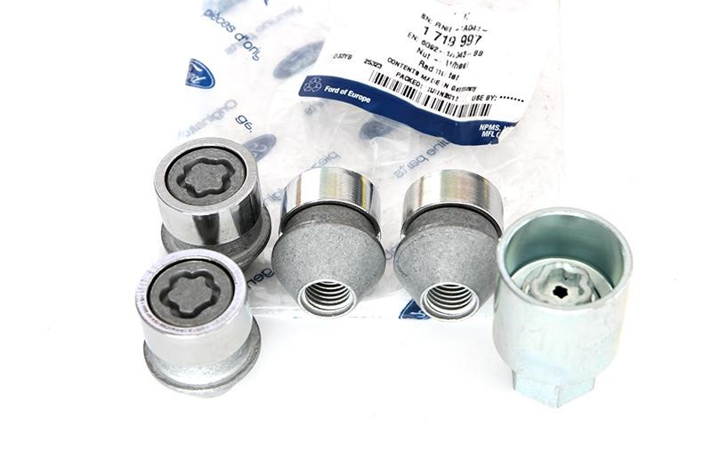 1719997 Ford Nut