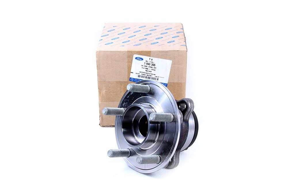 Wheel hub Ford 1 940 365
