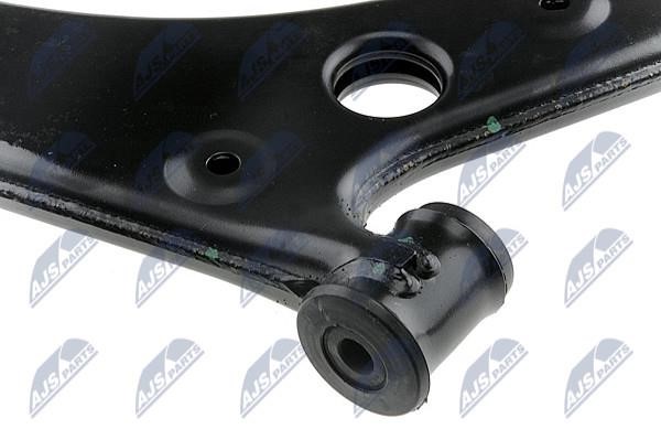 Suspension arm front lower right NTY ZWD-CH-004