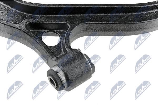 Suspension arm front right NTY ZWD-CH-022
