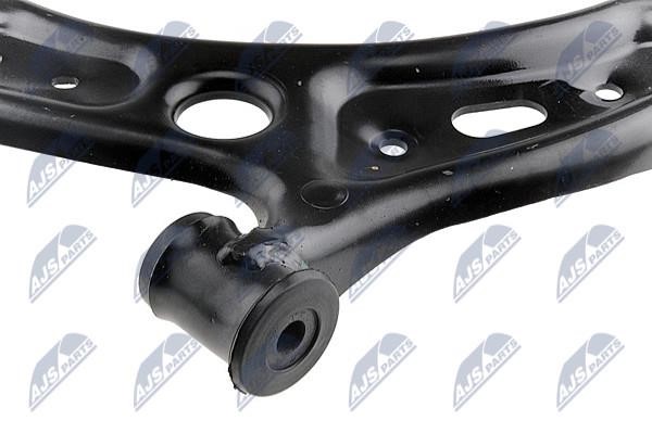 Suspension arm front lower left NTY ZWD-CH-032